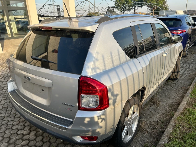 Jeep Compass 2.2 Limited, снимка 11 - Автомобили и джипове - 48477697