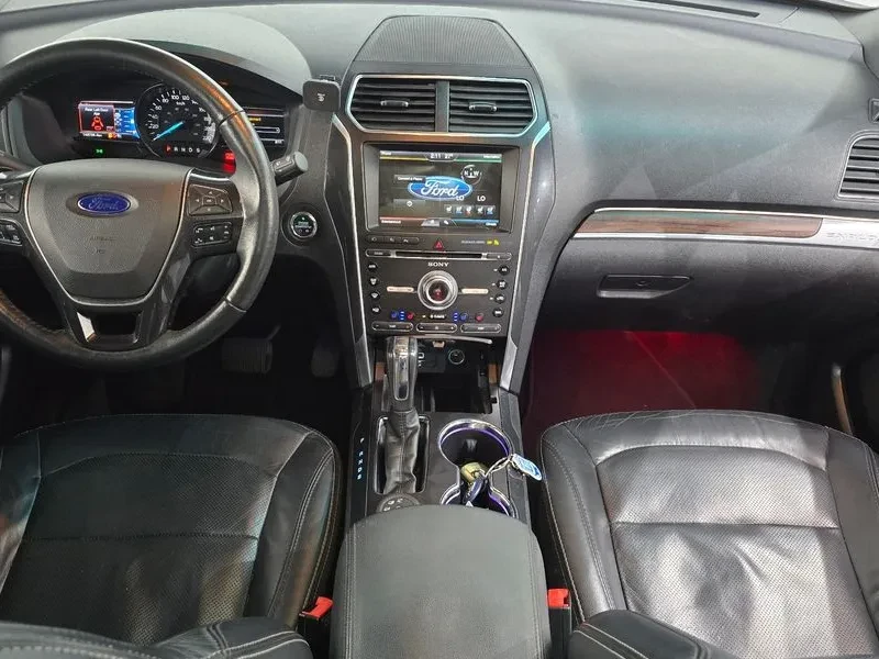 Ford Explorer 3.5 AWD - САМО 30% АВАНС, снимка 7 - Автомобили и джипове - 56368578