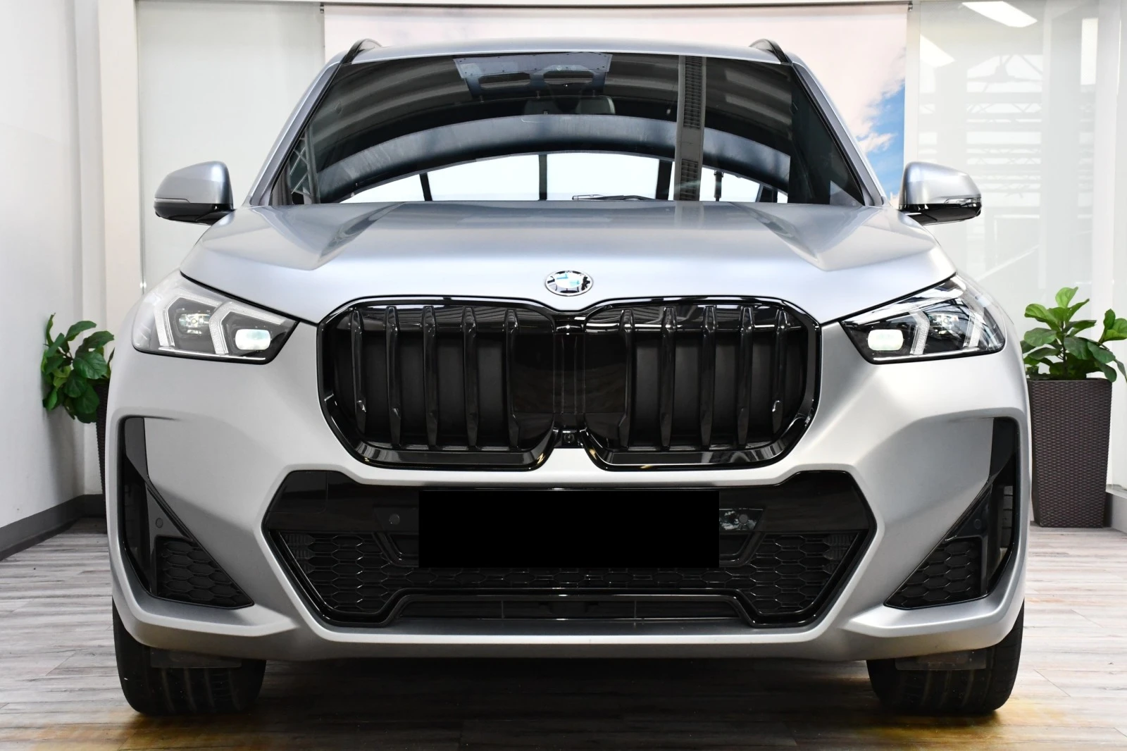 BMW X1 xDrive23i M Sport HeadUp 360 Cam - изображение 2