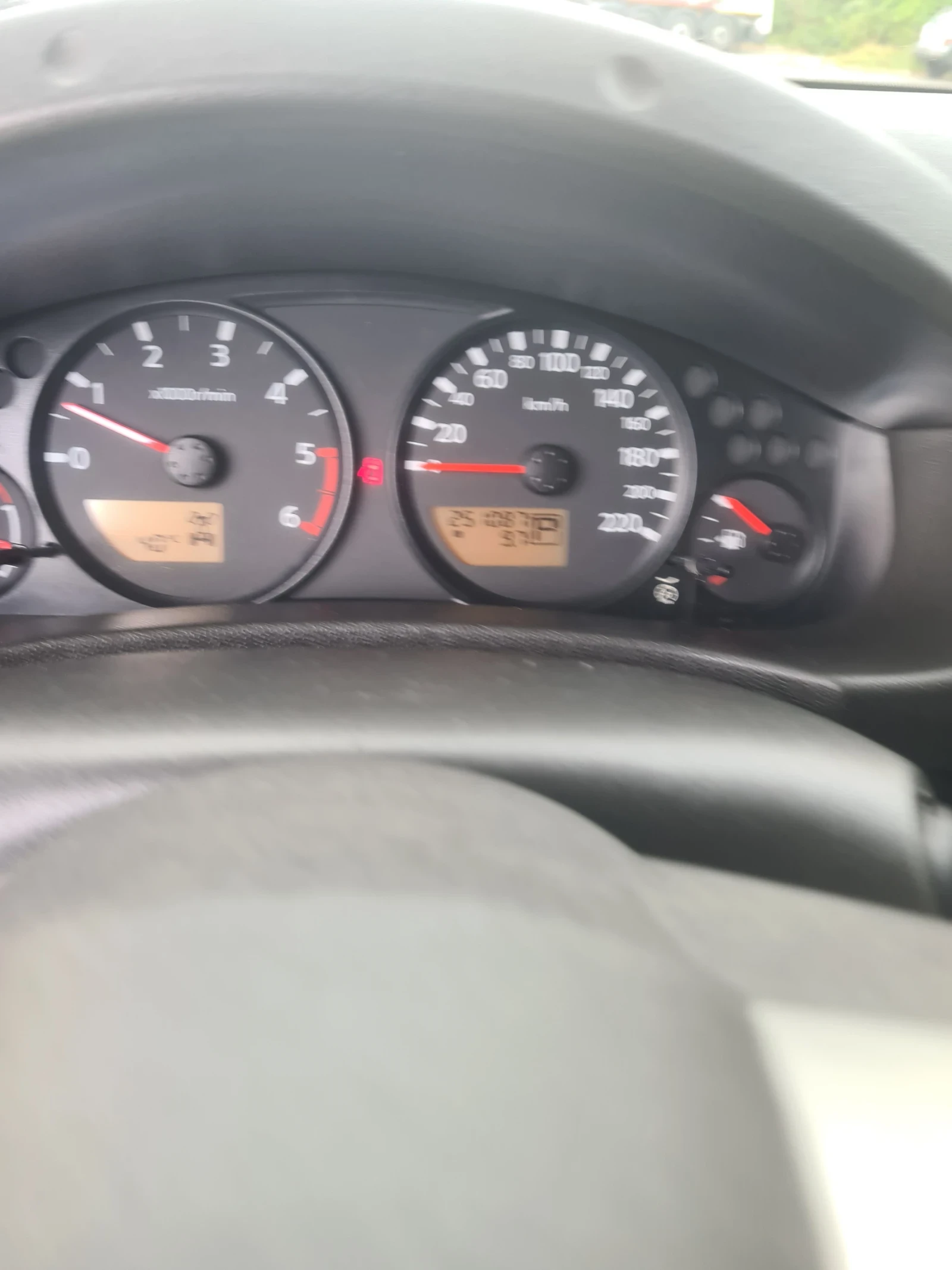 Nissan Navara  - изображение 10