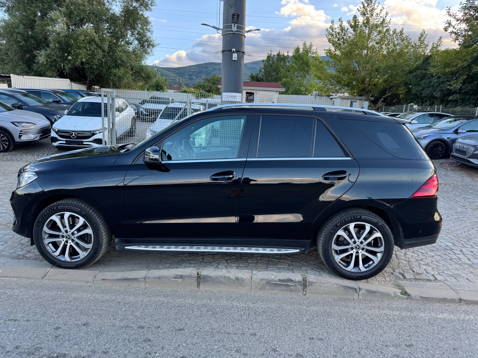 Mercedes-Benz GLE 350 GLE-350 4MATIK AMG - изображение 4