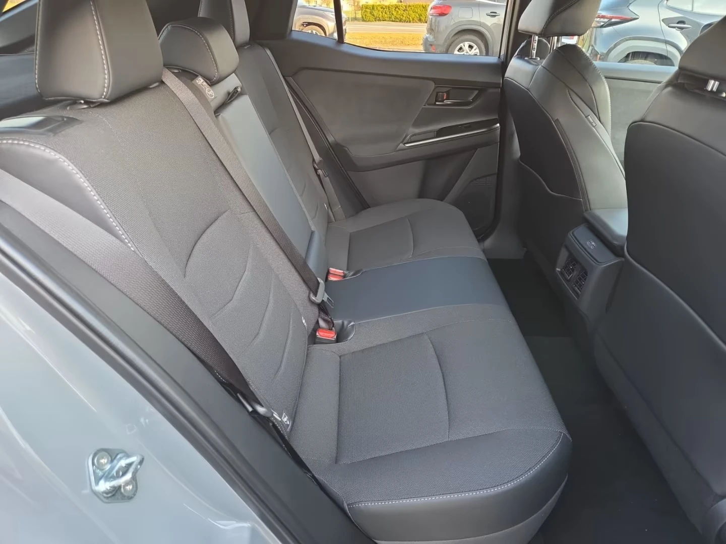 Toyota C-HR + BEV NAVI CAMERA  | Mobile.bg � ����������� 13