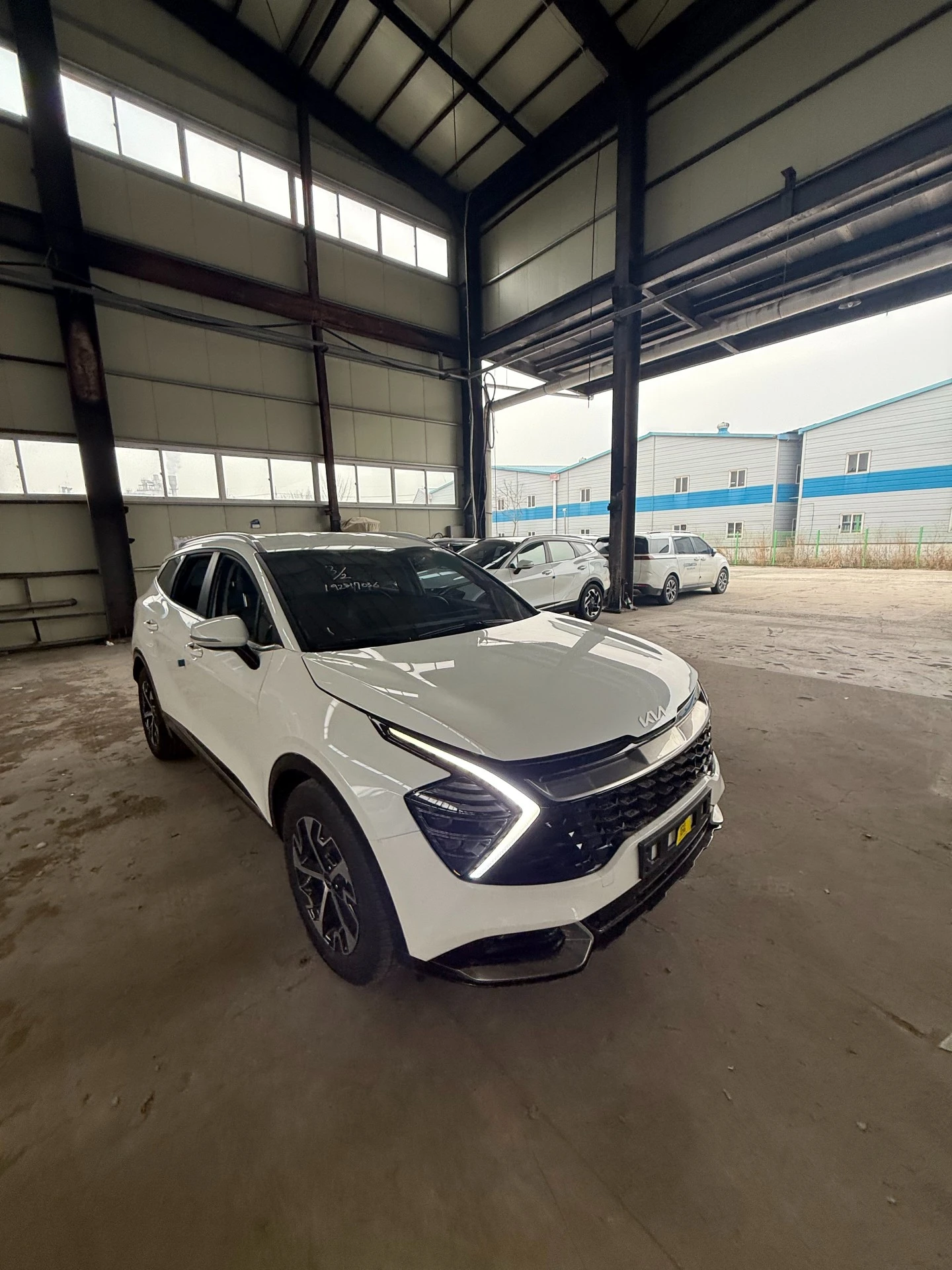 Kia Sportage 1.6 HEV - ОЧАКВАН ВНОС, снимка 2 - Автомобили и джипове - 54619970