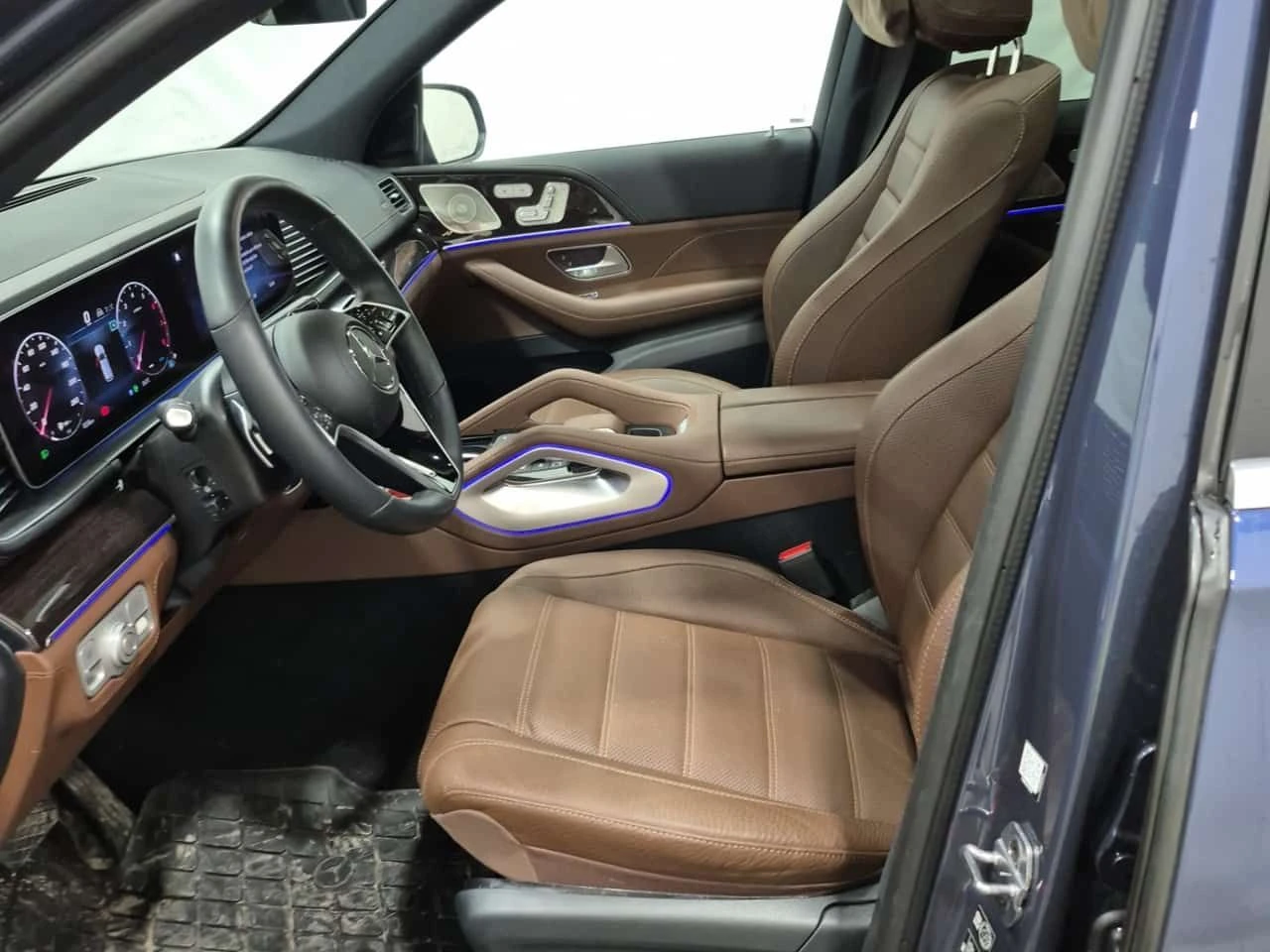 Mercedes-Benz GLE 450 BURMESTER| HUD| 360| PANO| 2 KЛЮЧА, снимка 10 - Автомобили и джипове - 54798800