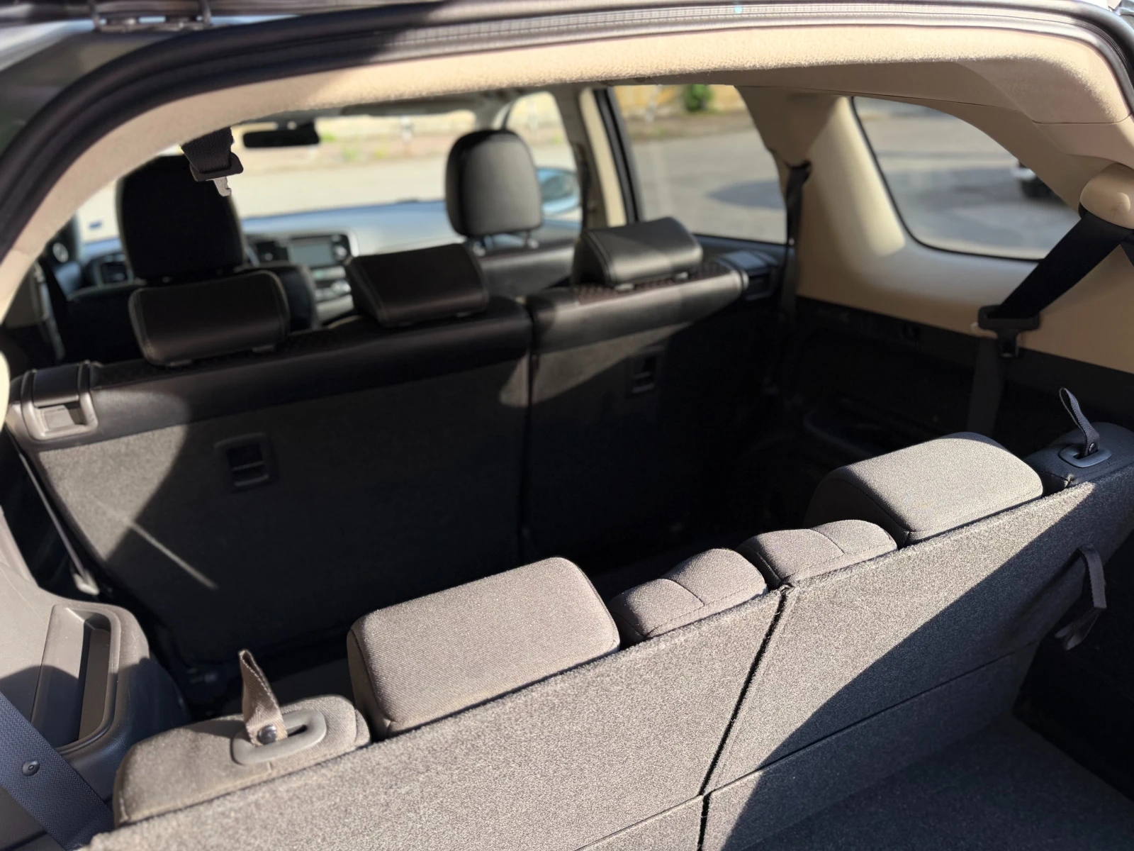 Mitsubishi Outlander, снимка 14 - Автомобили и джипове - 55003453