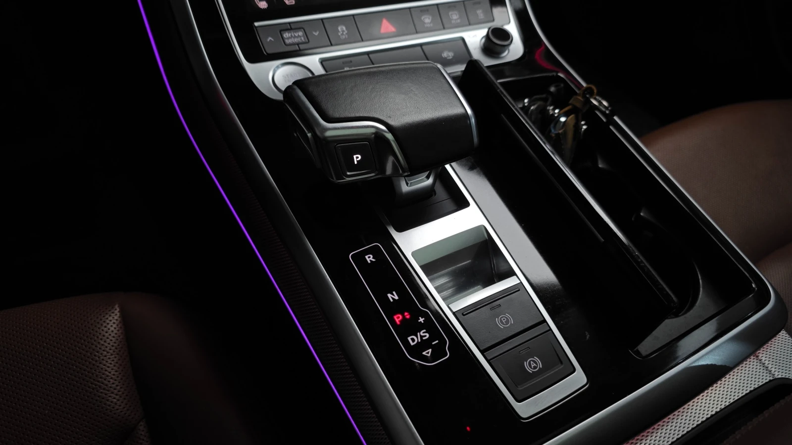 Audi Q7 45 TDI * DIS * ОБДУХ * HUD * ПАНО360, снимка 10 - Автомобили и джипове - 55175807