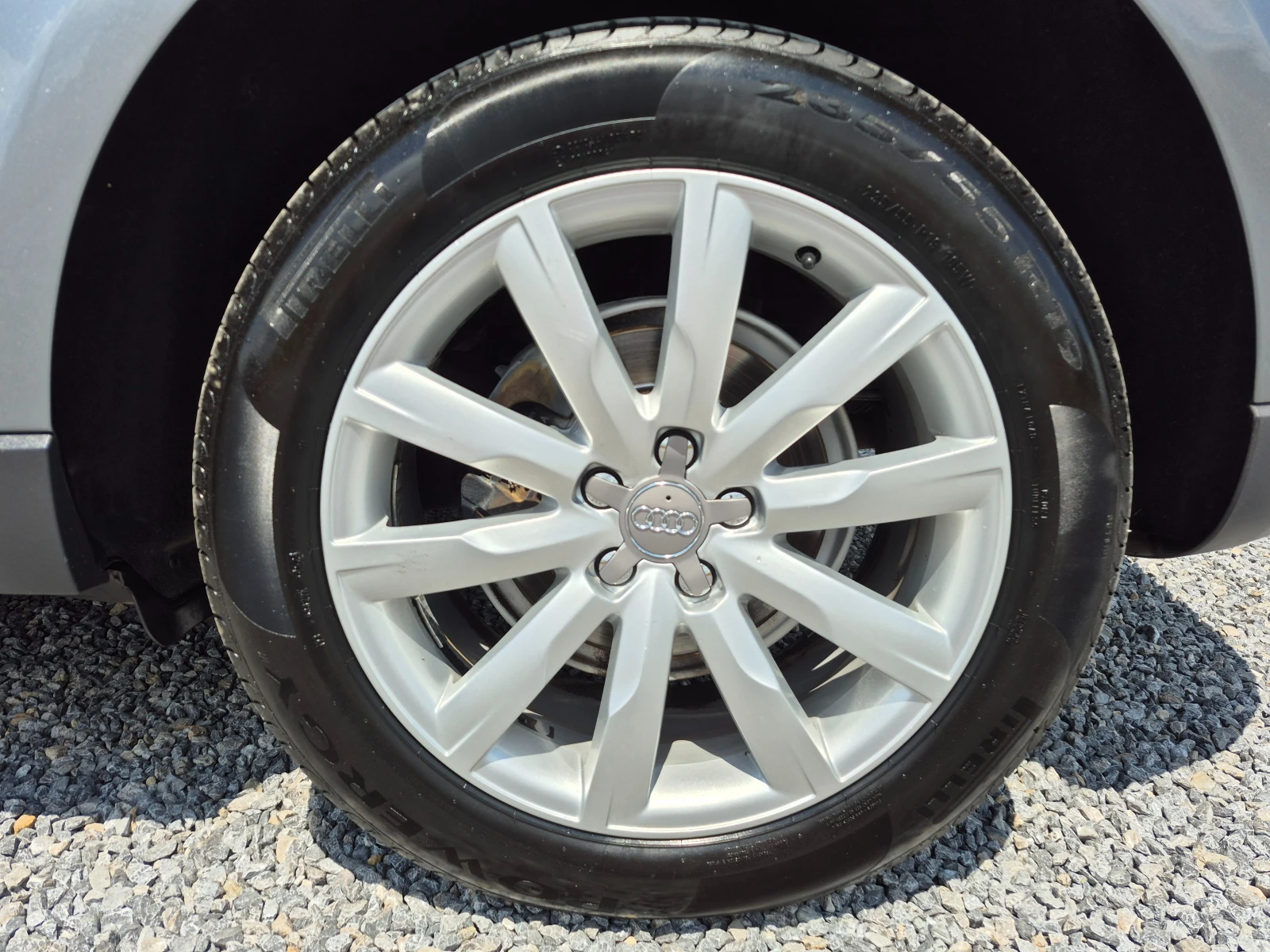 Audi Q5 2.0 TDI, снимка 9 - Автомобили и джипове - 55212709