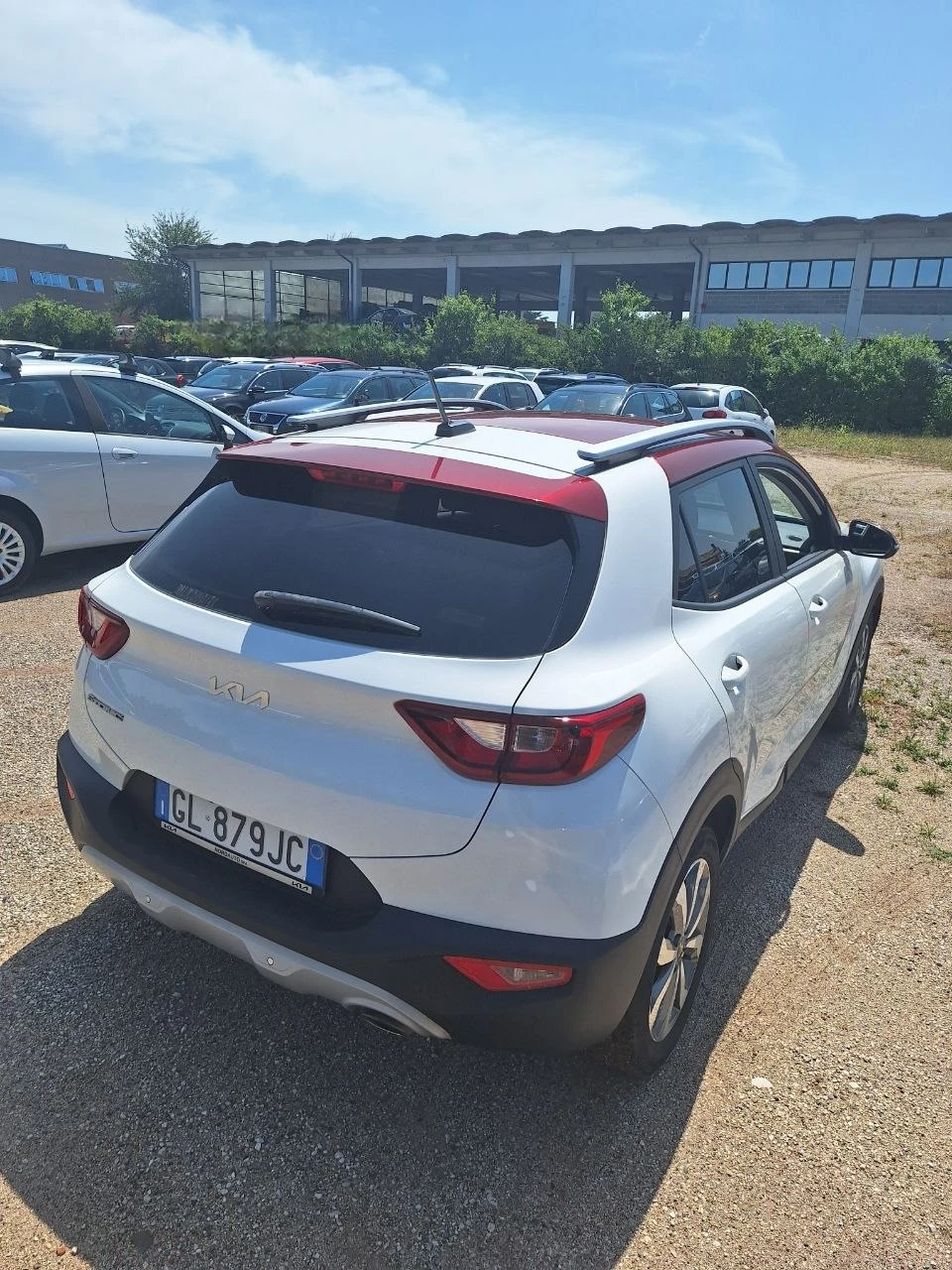 Kia Stonic 1.2 BENZIN GAZ NAVI CAMERA CAR PLAY 181000км 100%, снимка 5 - Автомобили и джипове - 55504815