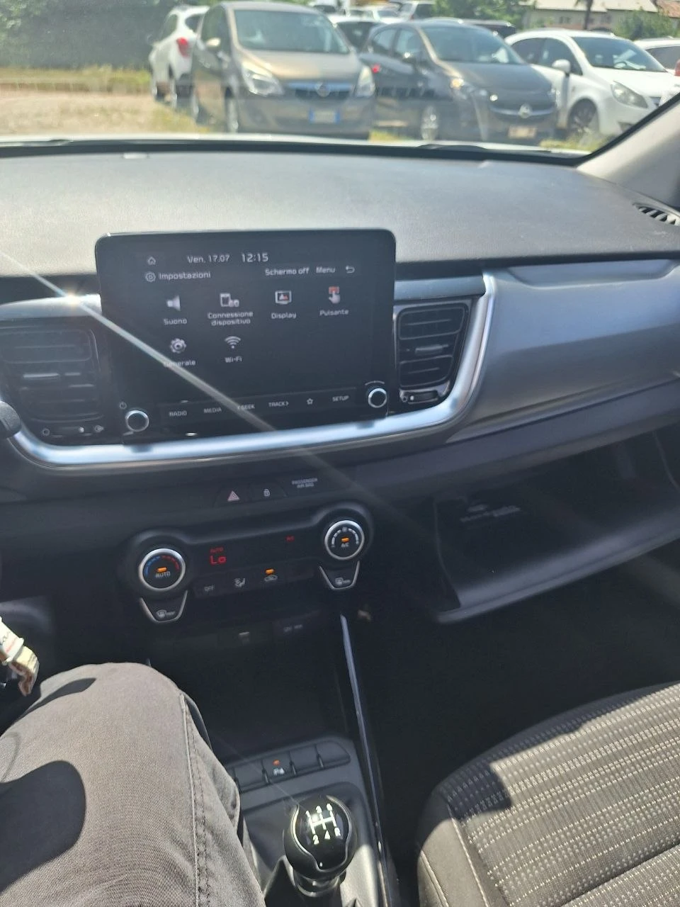 Kia Stonic 1.2 BENZIN GAZ NAVI CAMERA CAR PLAY 181000км 100%, снимка 8 - Автомобили и джипове - 55504815
