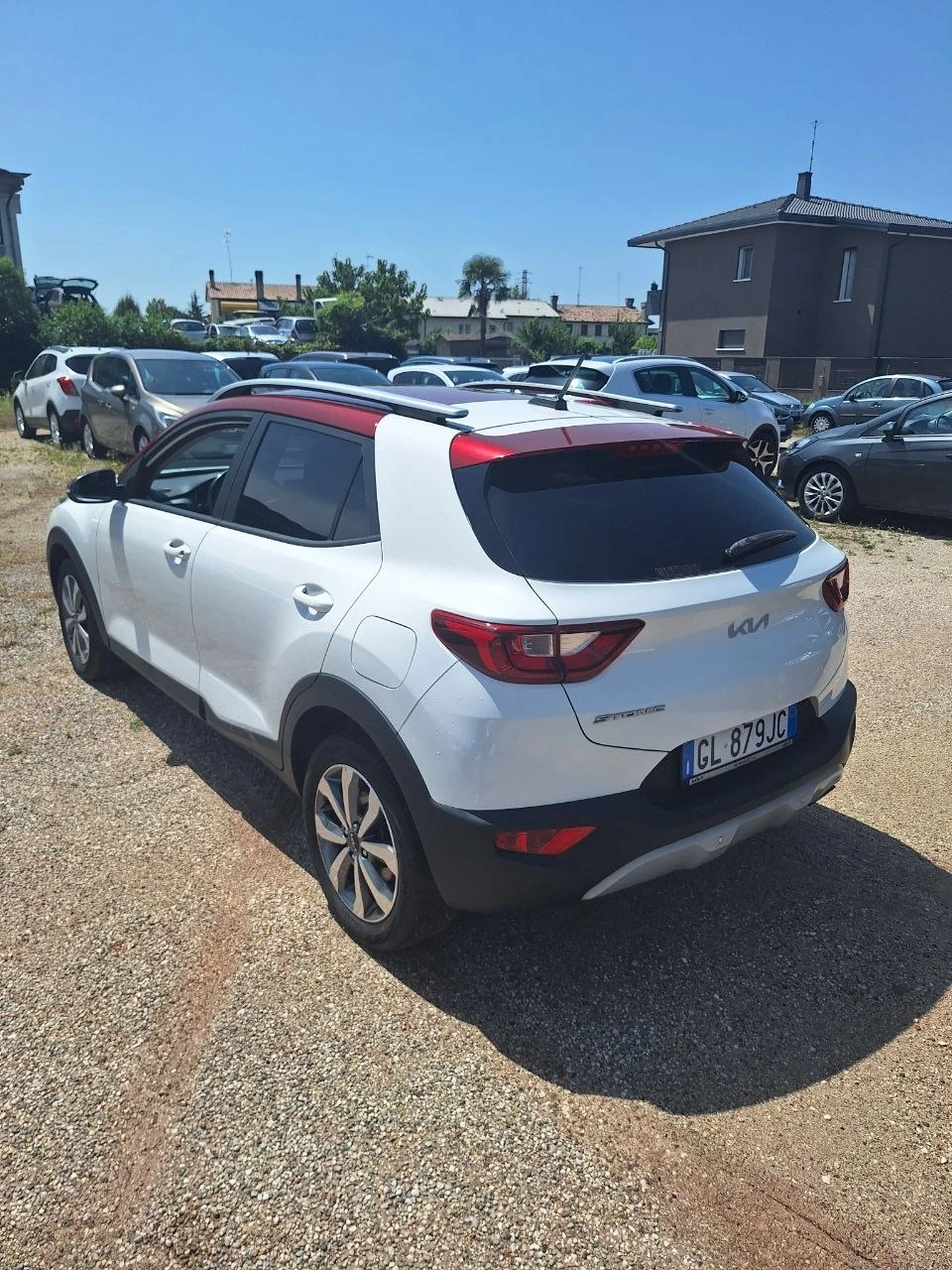 Kia Stonic 1.2 BENZIN GAZ NAVI CAMERA CAR PLAY 181000км 100%, снимка 4 - Автомобили и джипове - 55504815