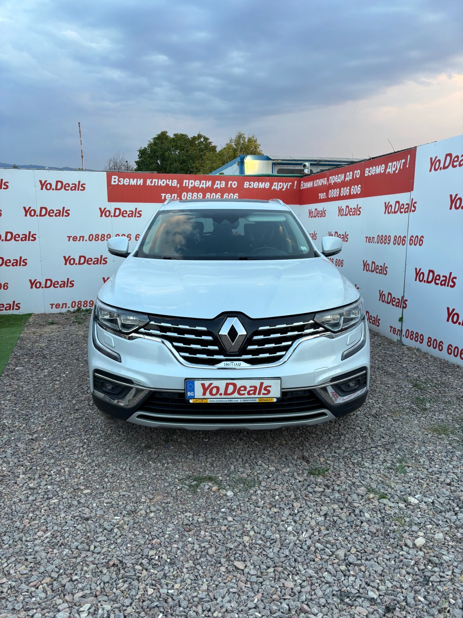 Renault Koleos 2.0 BluedCi Initiale Paris 4WD, снимка 3 - Автомобили и джипове - 56041059