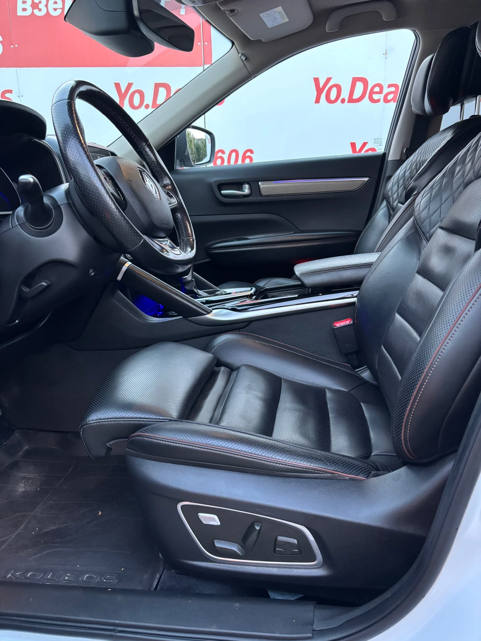 Renault Koleos 2.0 BluedCi Initiale Paris 4WD, снимка 12 - Автомобили и джипове - 56041059