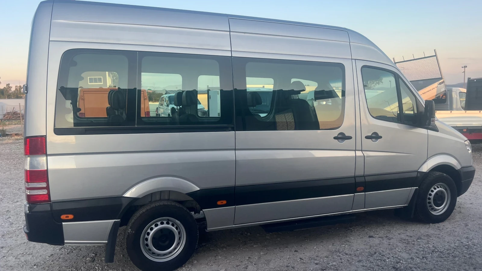 Mercedes-Benz Sprinter 315 315/ 646/ 2010година 9 места  - изображение 6