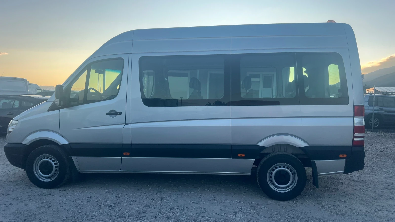 Mercedes-Benz Sprinter 315 315/ 646/ 2010година 9 места  - изображение 5