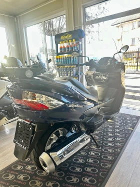 Suzuki Burgman 400i 06.2006г., снимка 13