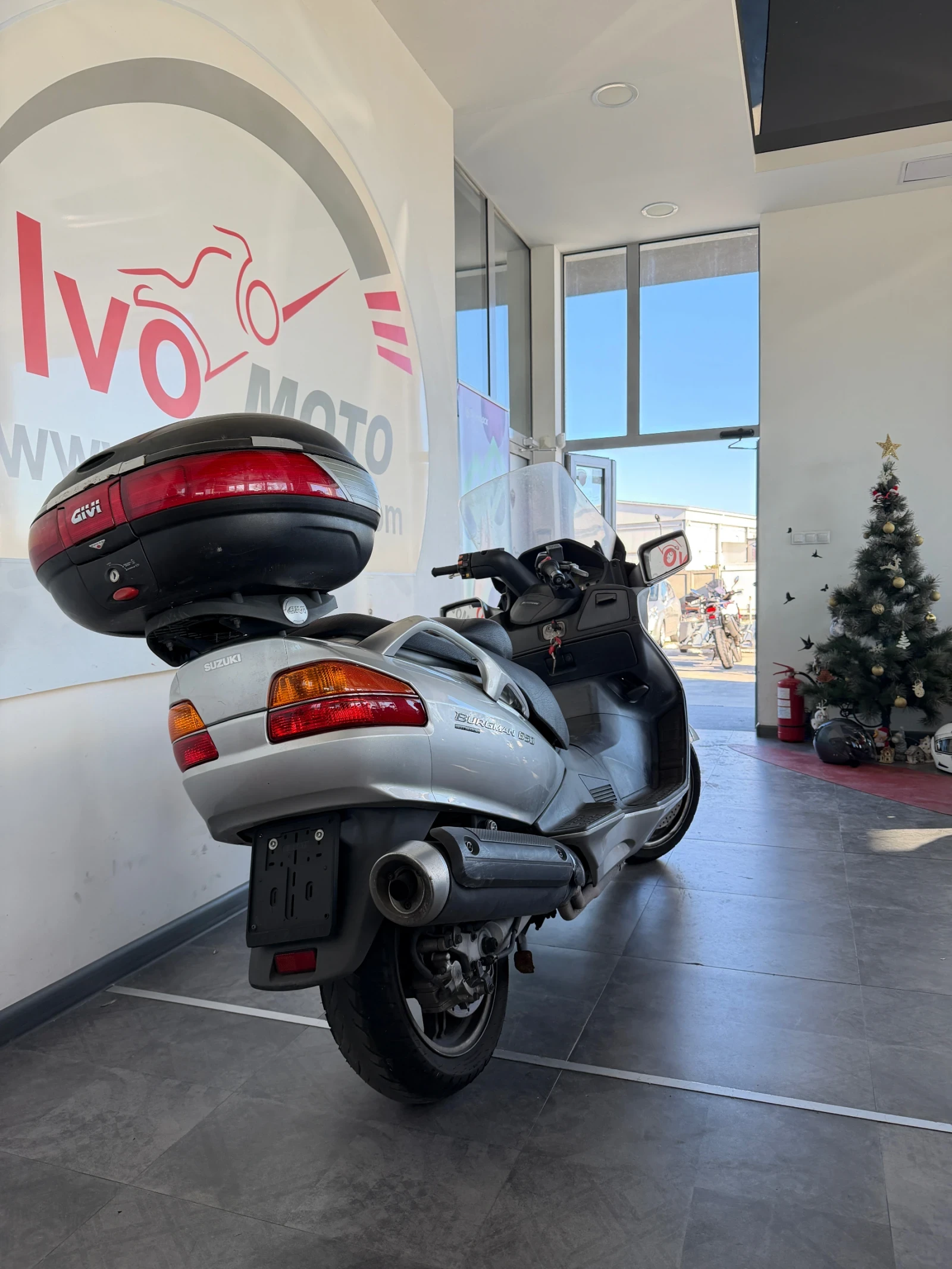 Suzuki Burgman 650  - изображение 5