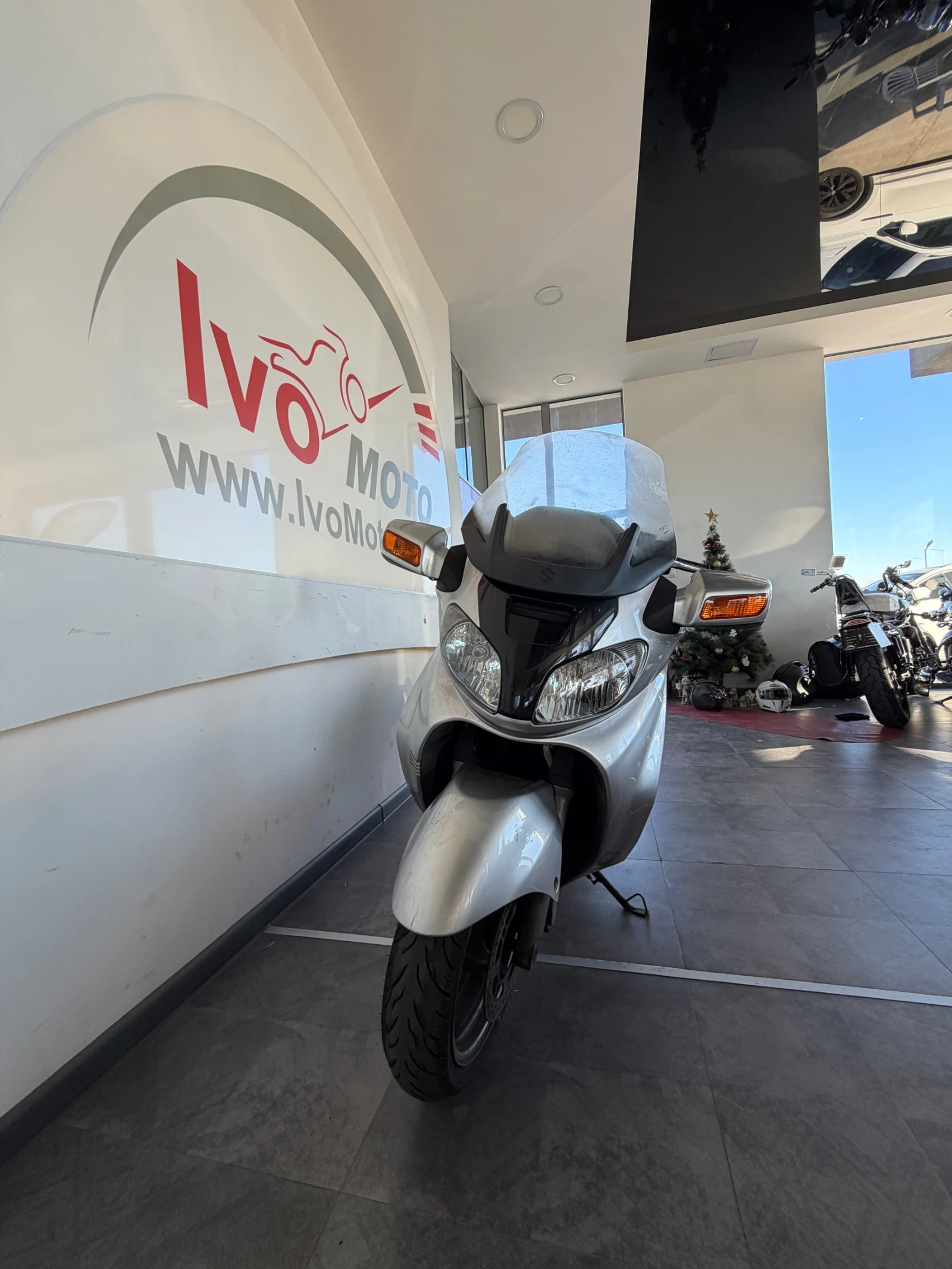 Suzuki Burgman 650  - изображение 2