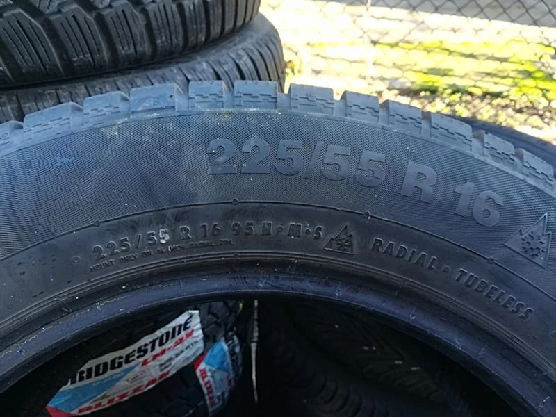 Гуми Зимни 225/55R16, снимка 6 - Гуми и джанти - 23732895