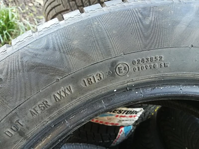 Гуми Зимни 225/55R16, снимка 7 - Гуми и джанти - 23732895