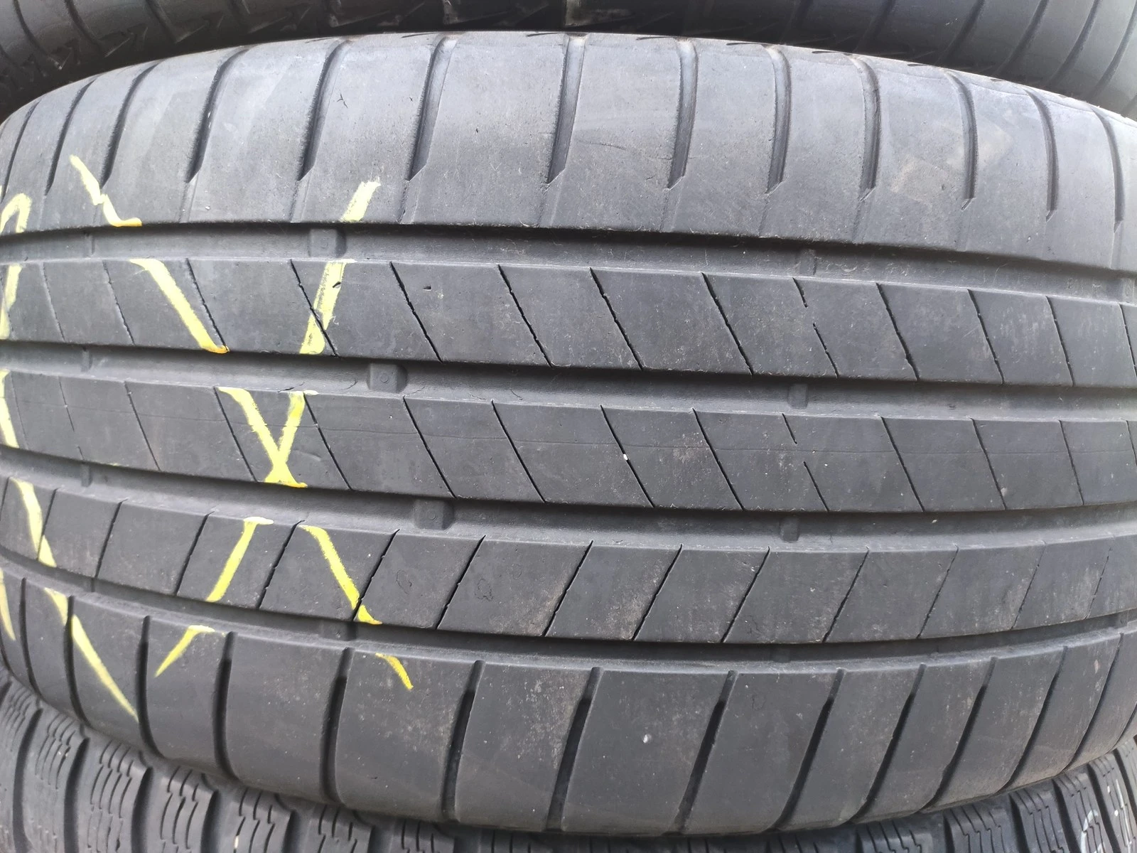Гуми Летни 255/45R18