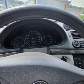 Mercedes-Benz E 320, снимка 13