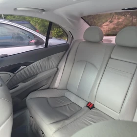 Mercedes-Benz E 320, снимка 8