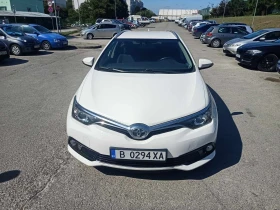 Toyota Auris, снимка 1