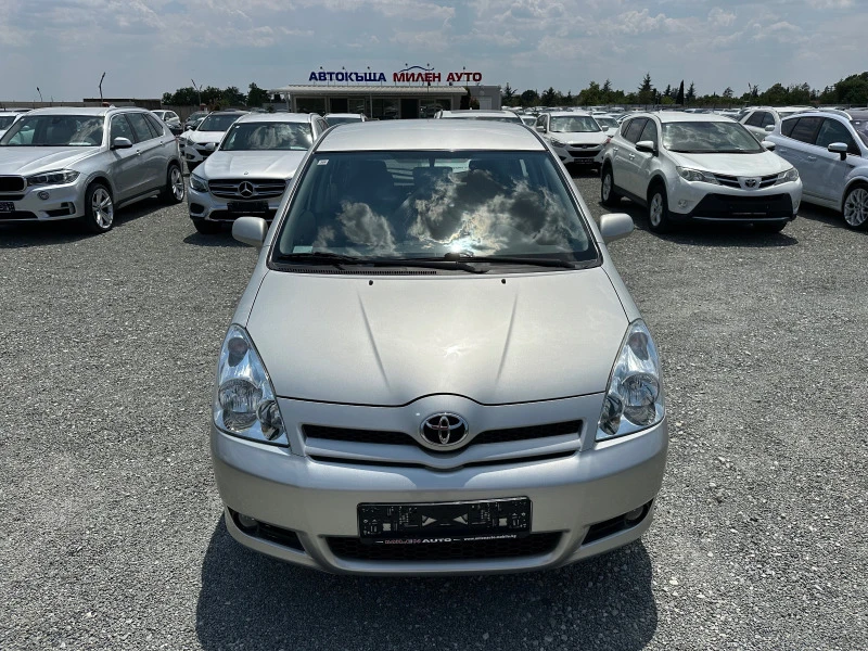 Toyota Corolla verso (КАТО НОВА), снимка 2 - Автомобили и джипове - 44222764