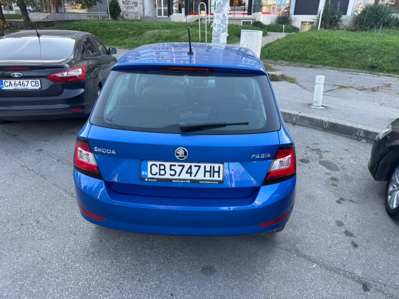 Skoda Fabia, снимка 2 - Автомобили и джипове - 47799763