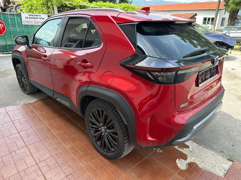 Toyota Yaris Cross 1.5-Хибрид-4х4-JBL, снимка 3 - Автомобили и джипове - 51355344