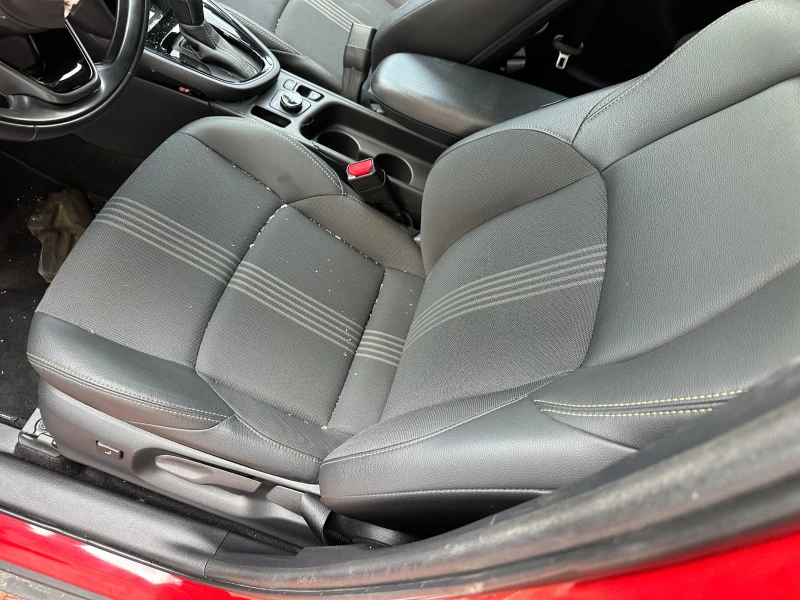 Toyota Yaris Cross 1.5-Хибрид-4х4-JBL, снимка 8 - Автомобили и джипове - 51355344