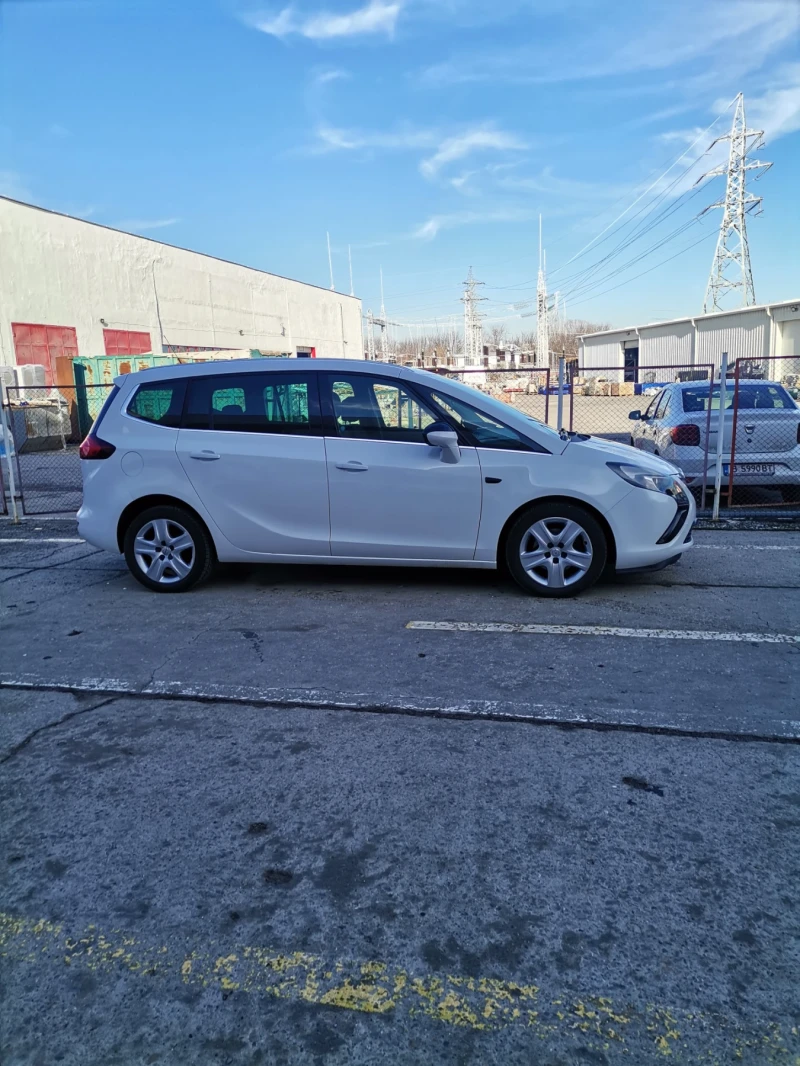 Opel Zafira Tourier, снимка 4 - Автомобили и джипове - 48540458