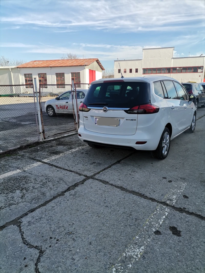 Opel Zafira Tourier, снимка 3 - Автомобили и джипове - 48540458