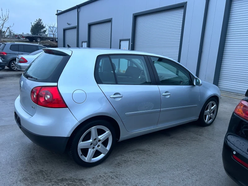 VW Golf, снимка 4 - Автомобили и джипове - 53289040