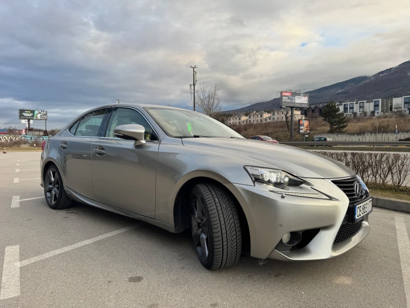 Lexus IS 300 h Luxury, снимка 3 - Автомобили и джипове - 53469969