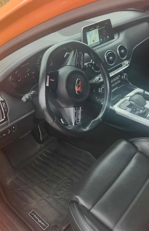 Kia Stinger * GT Limited * CARFAX *    | Mobile.bg   7