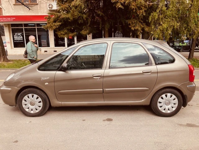 Citroen Xsara picasso 1, 6 ХДИ, снимка 4 - Автомобили и джипове - 53899818