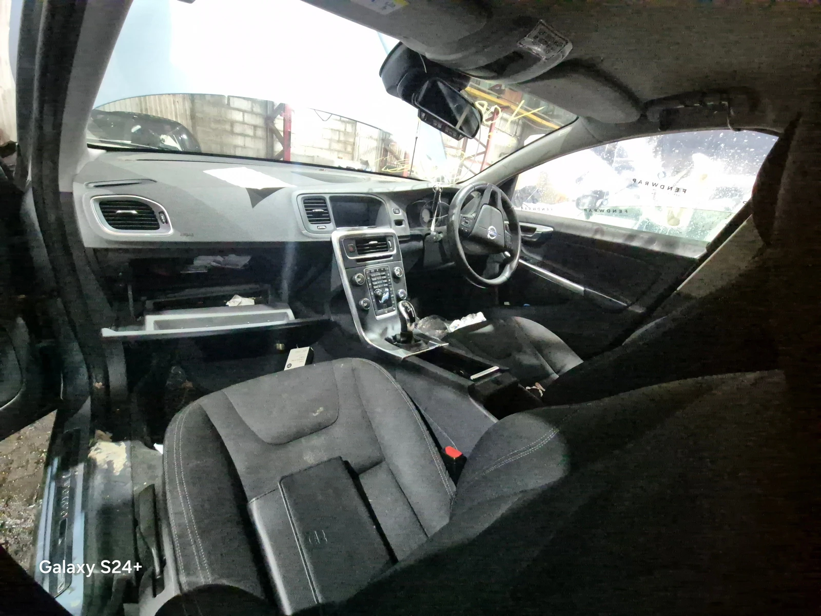 Volvo S60 2.0D3части | Mobile.bg — изображение 16