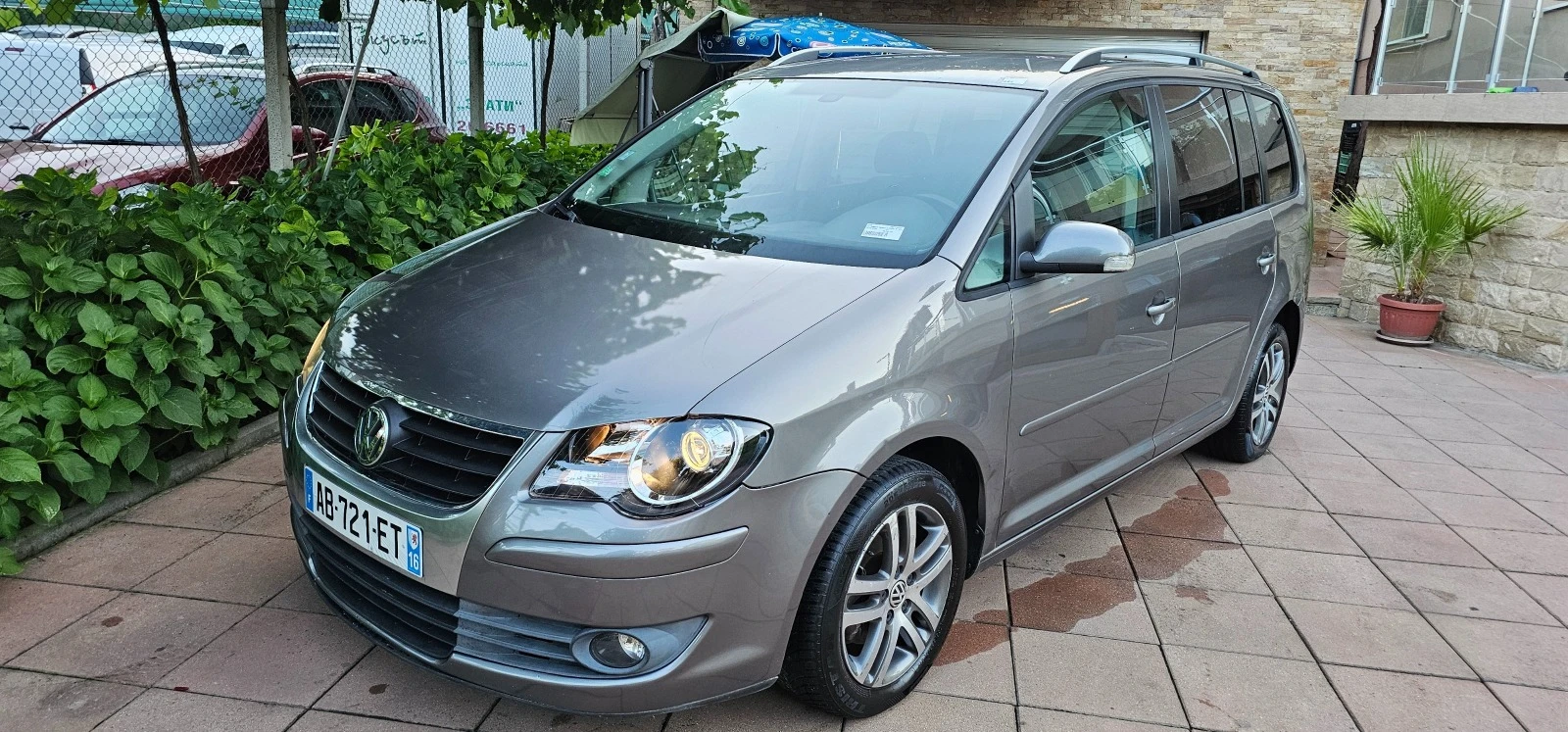 VW Touran 2.0TDI 16V TURBO  - изображение 3