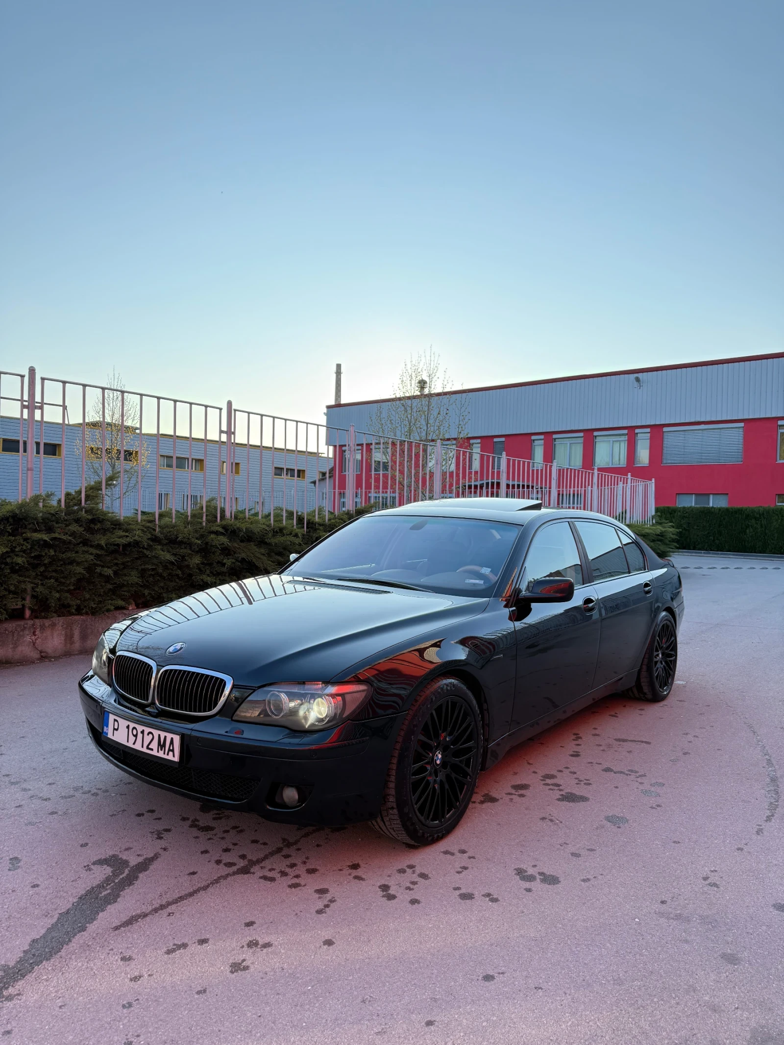 BMW 745 Li - изображение 2