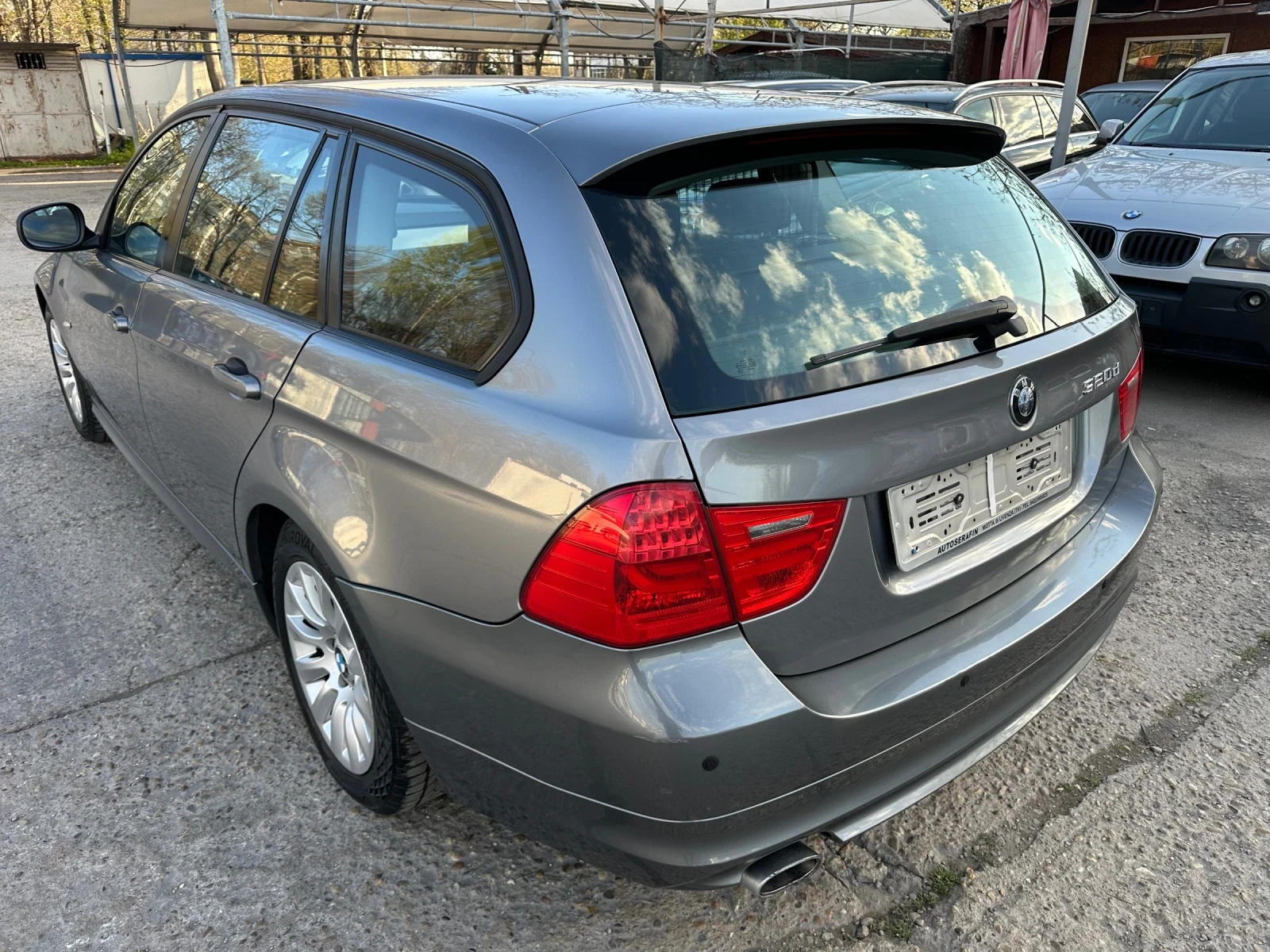 BMW 320 2.0 d - изображение 8