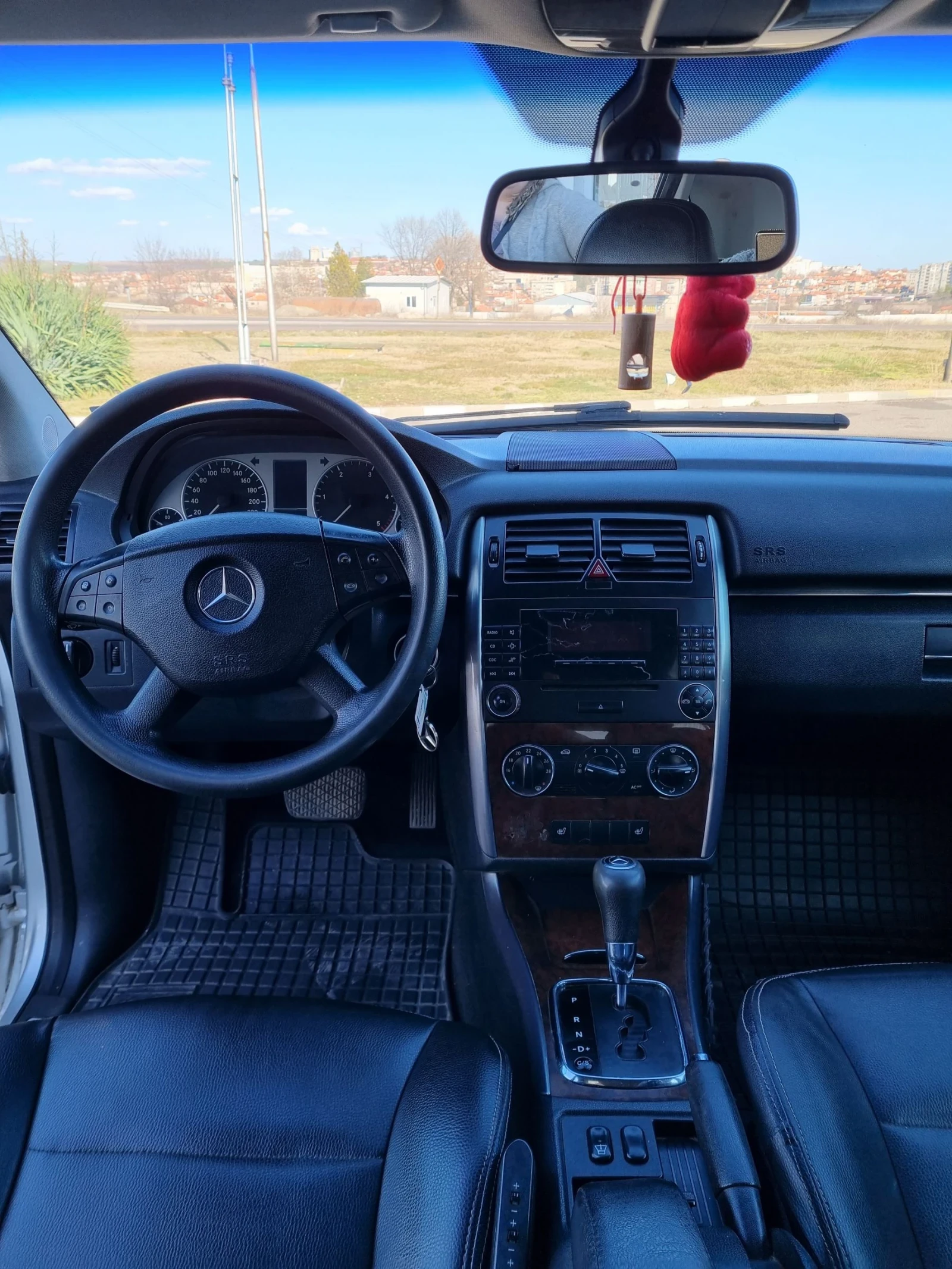 Mercedes-Benz B 180  - изображение 7