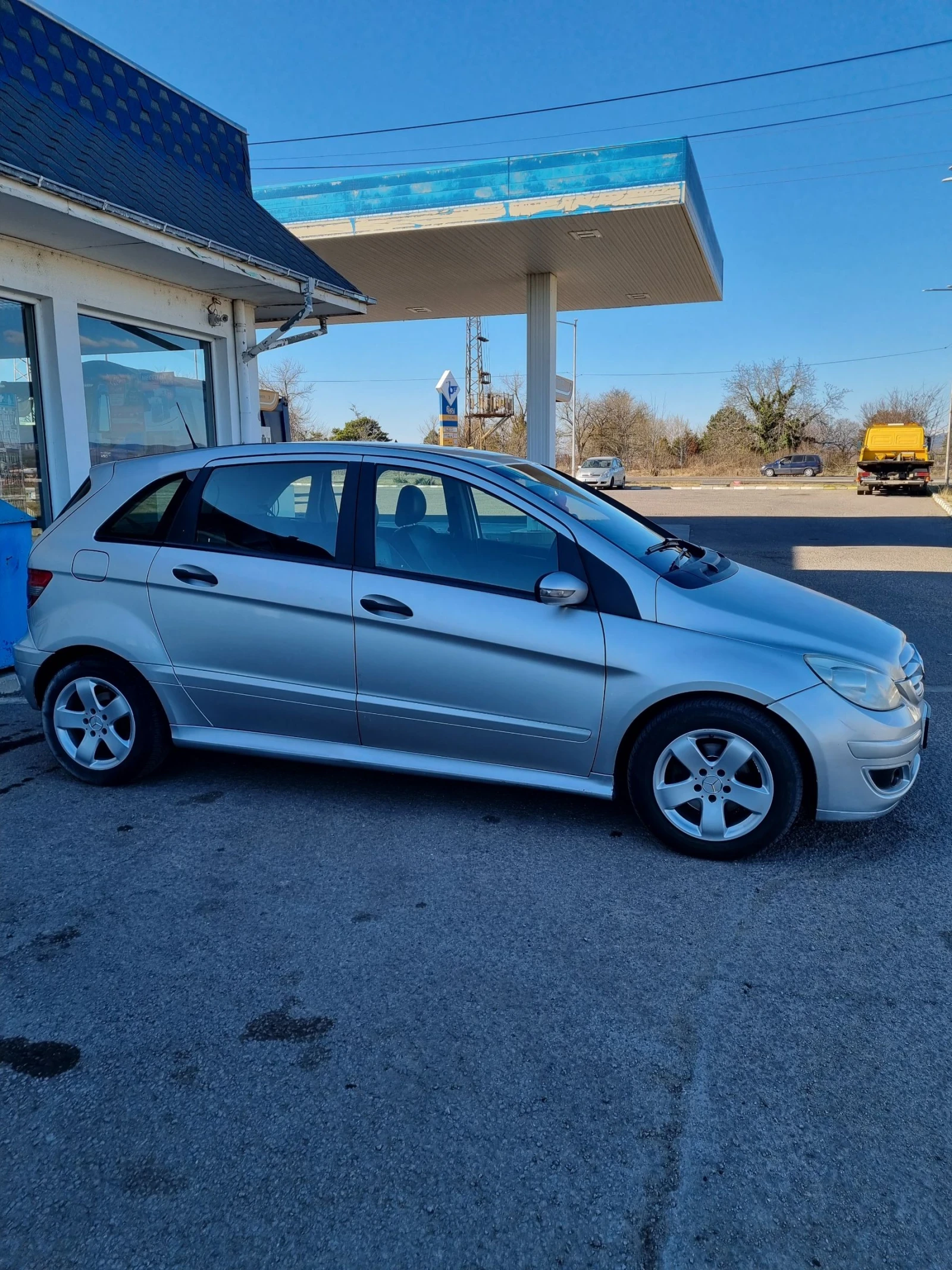 Mercedes-Benz B 180  - изображение 3
