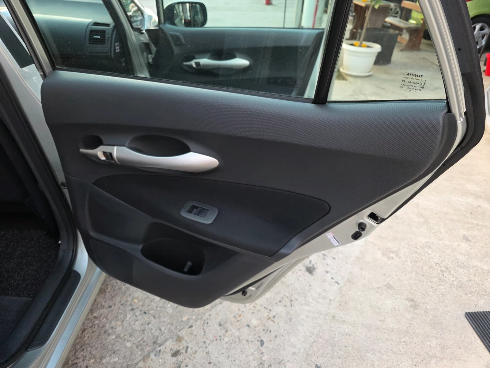 Toyota Auris 1.6 VVTI NAVI KeyLess GO Автопилот Климатроник - изображение 9