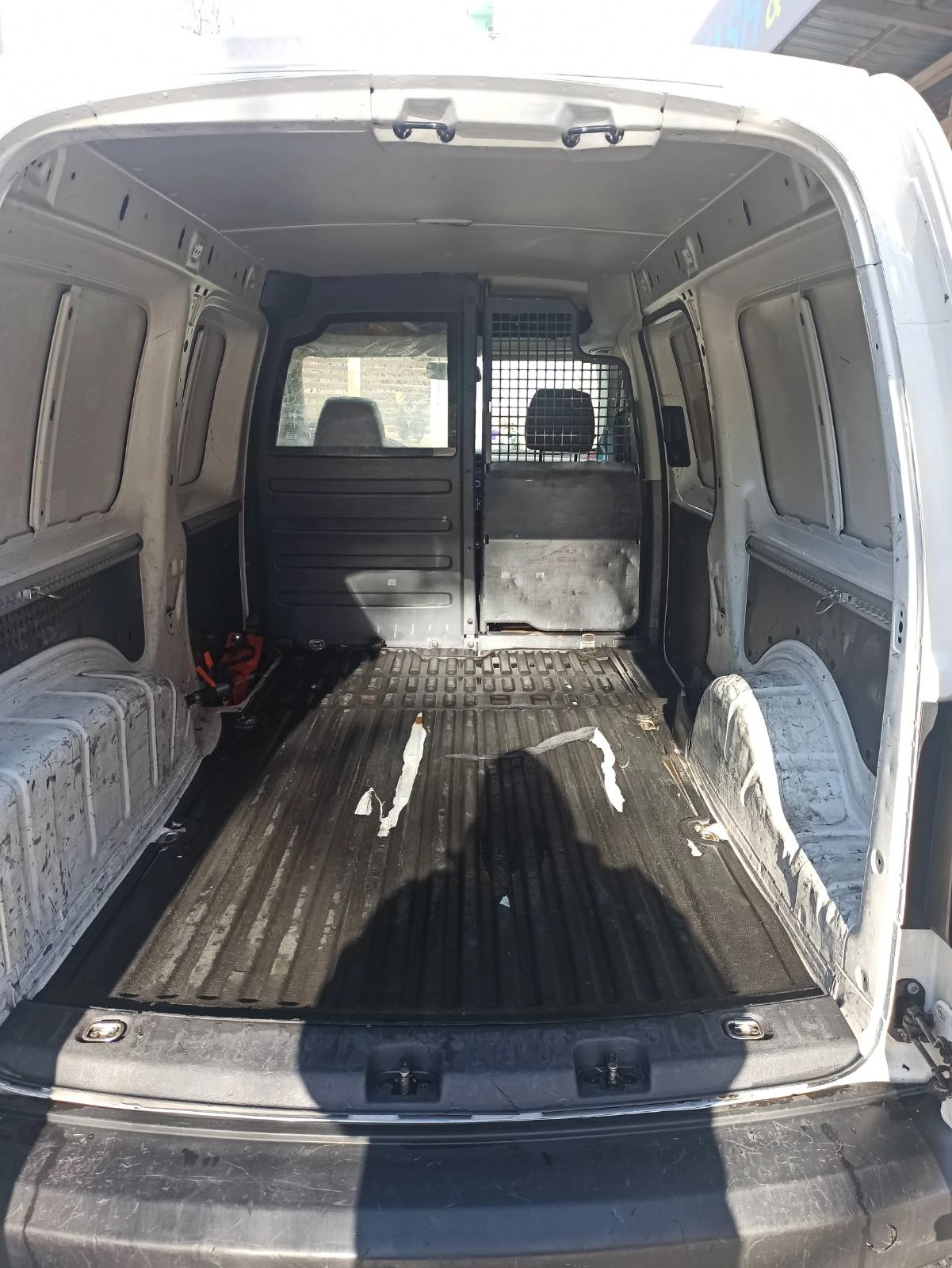 VW Caddy Maxi - изображение 7