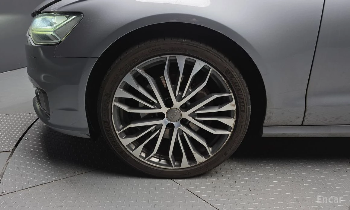 Audi A6 3.0 TDI* BOSE* HEAD-UP* DISTRONIC* МАСАЖ* ОБДУХВАН, снимка 5 - Автомобили и джипове - 53863101