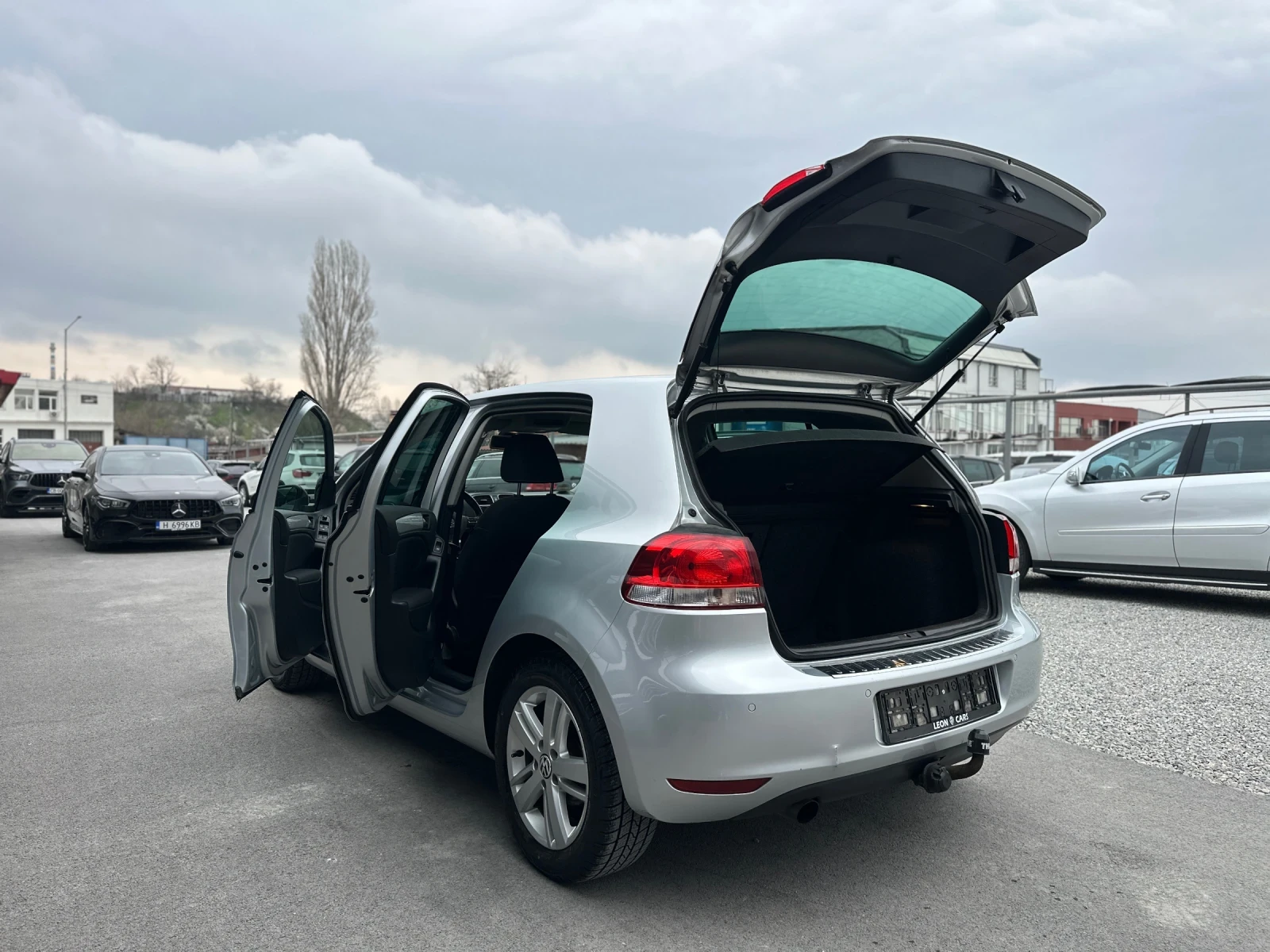 VW Golf 1.6TDI MATCH/105к.с/KEYLESS/START-STOP/ПОДГРЕВ/TOP, снимка 6 - Автомобили и джипове - 53999657