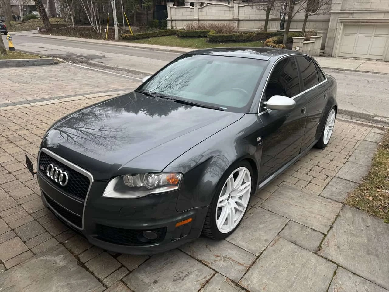 Audi Rs4 * 4dr Sdn * CARFAX * ���� �� �� | Mobile.bg � ����������� 1
