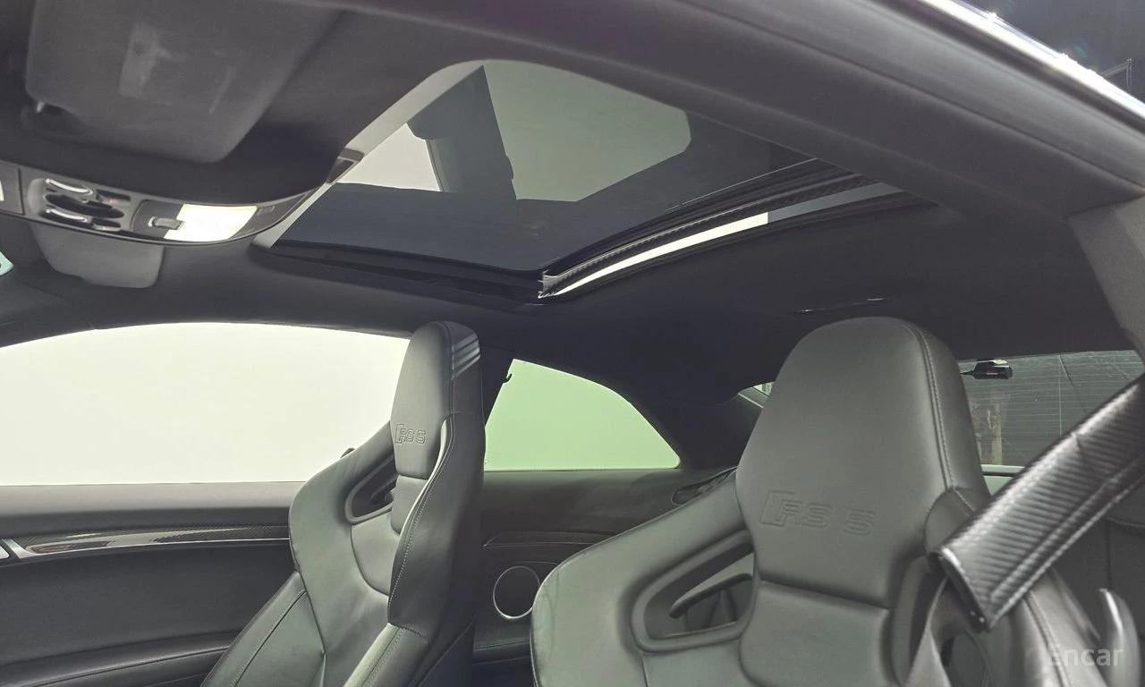 Audi Rs5 4.2 FSI* B&O* CARBON* BUCKET SEATS* КАМЕРА* КЕЙЛЕС, снимка 16 - Автомобили и джипове - 54458978