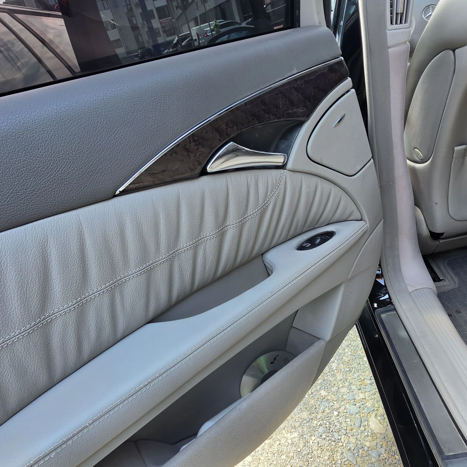 Mercedes-Benz E 320, снимка 5 - Автомобили и джипове - 54781908